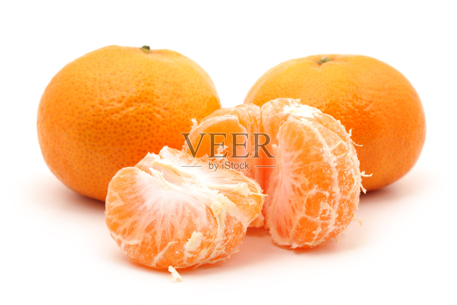 新鲜成熟的橘子孤立在白色背景照片摄影图片