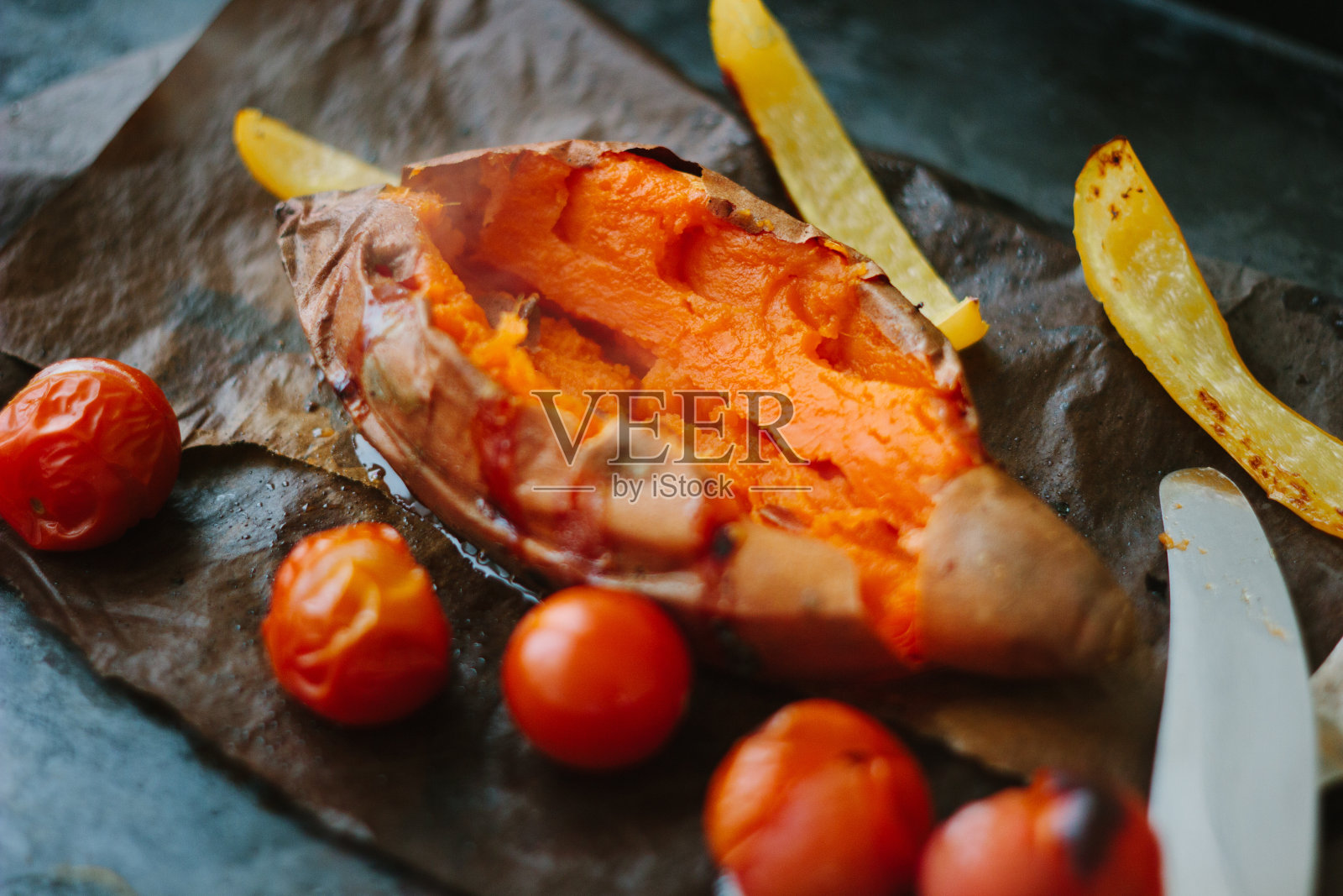 煮熟的红薯照片摄影图片