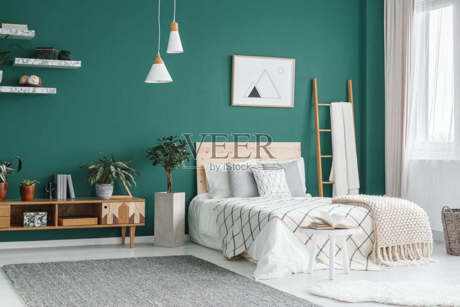 绿色波西米亚风格的卧室室内照片摄影图片