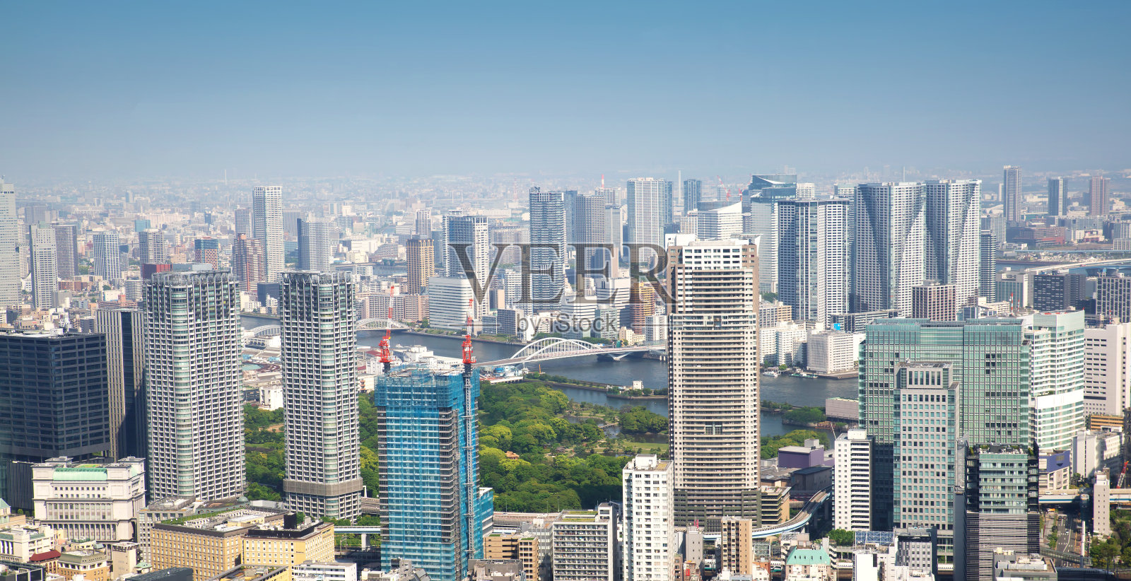 从空中俯瞰日本东京全景照片摄影图片