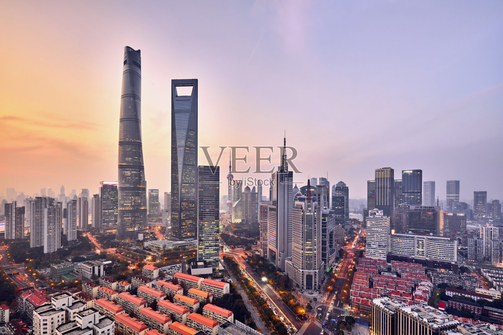 城市天际线，陆家嘴，中国上海照片摄影图片