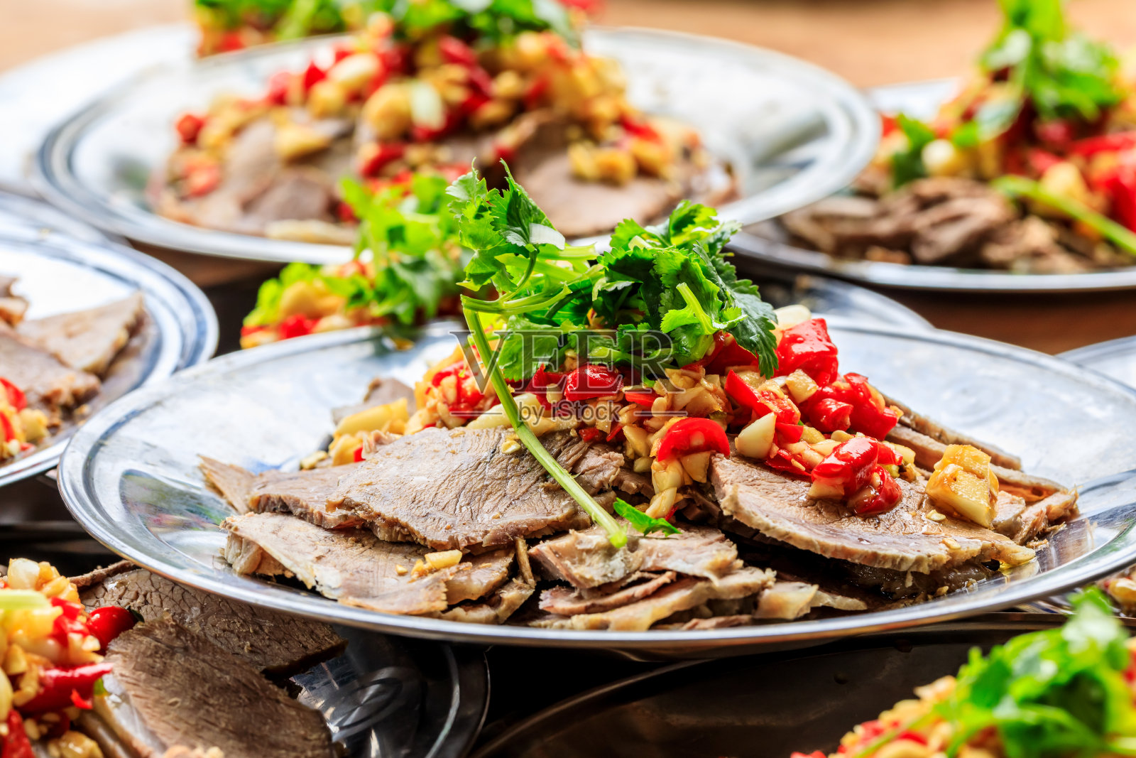 美味的牛肉干冷盘，中国菜。照片摄影图片