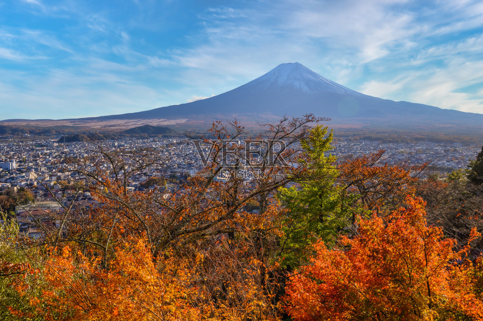 Mt.Fuji在秋天照片摄影图片