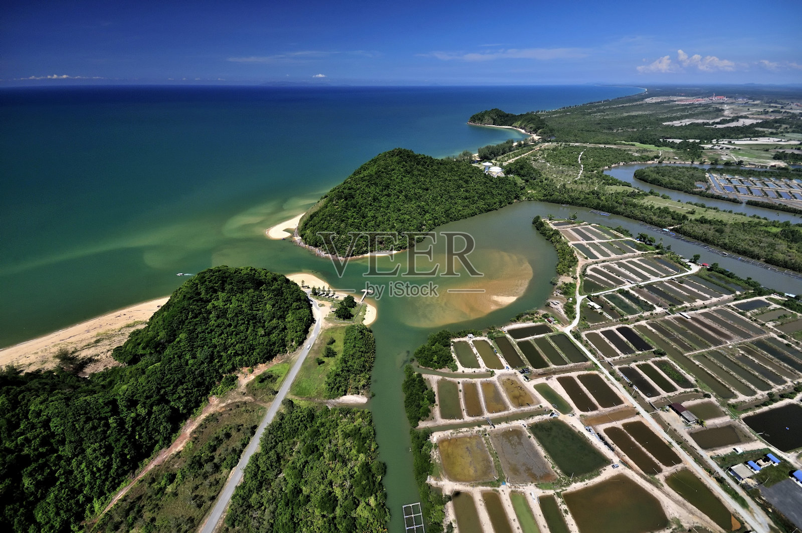 马来西亚丁加奴kluang山的美丽景色。照片摄影图片