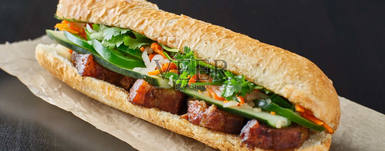 越南五花肉三明治照片摄影图片