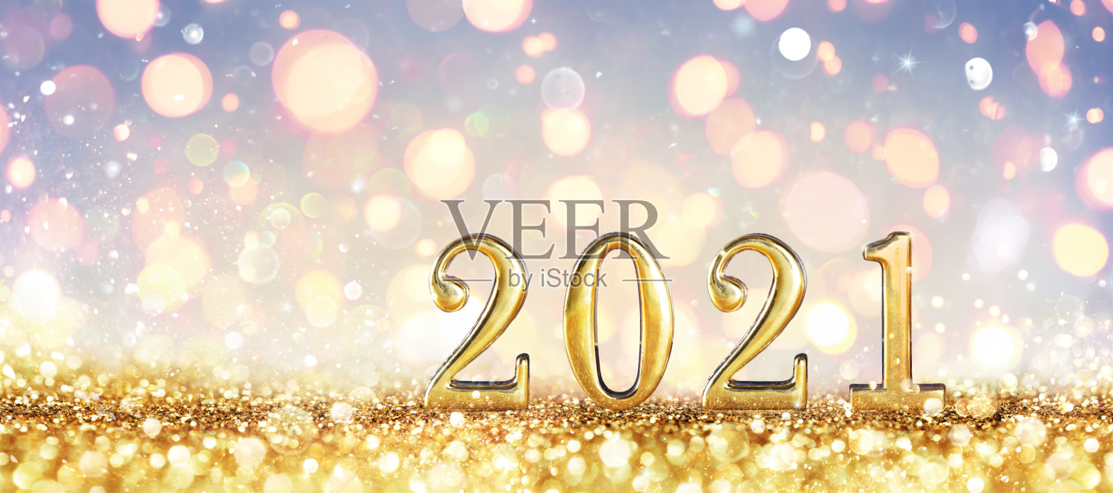 抽象卡片-新年快乐2021 -闪闪发光的金色数字照片摄影图片