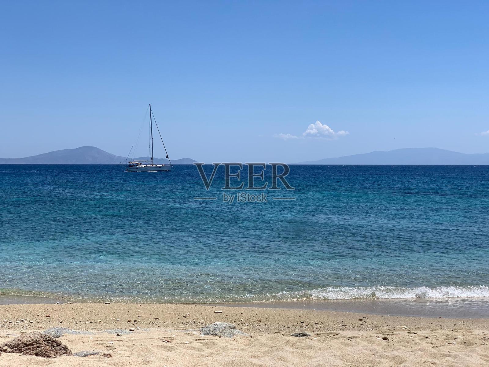 希腊纳克索斯岛的海滩照片摄影图片
