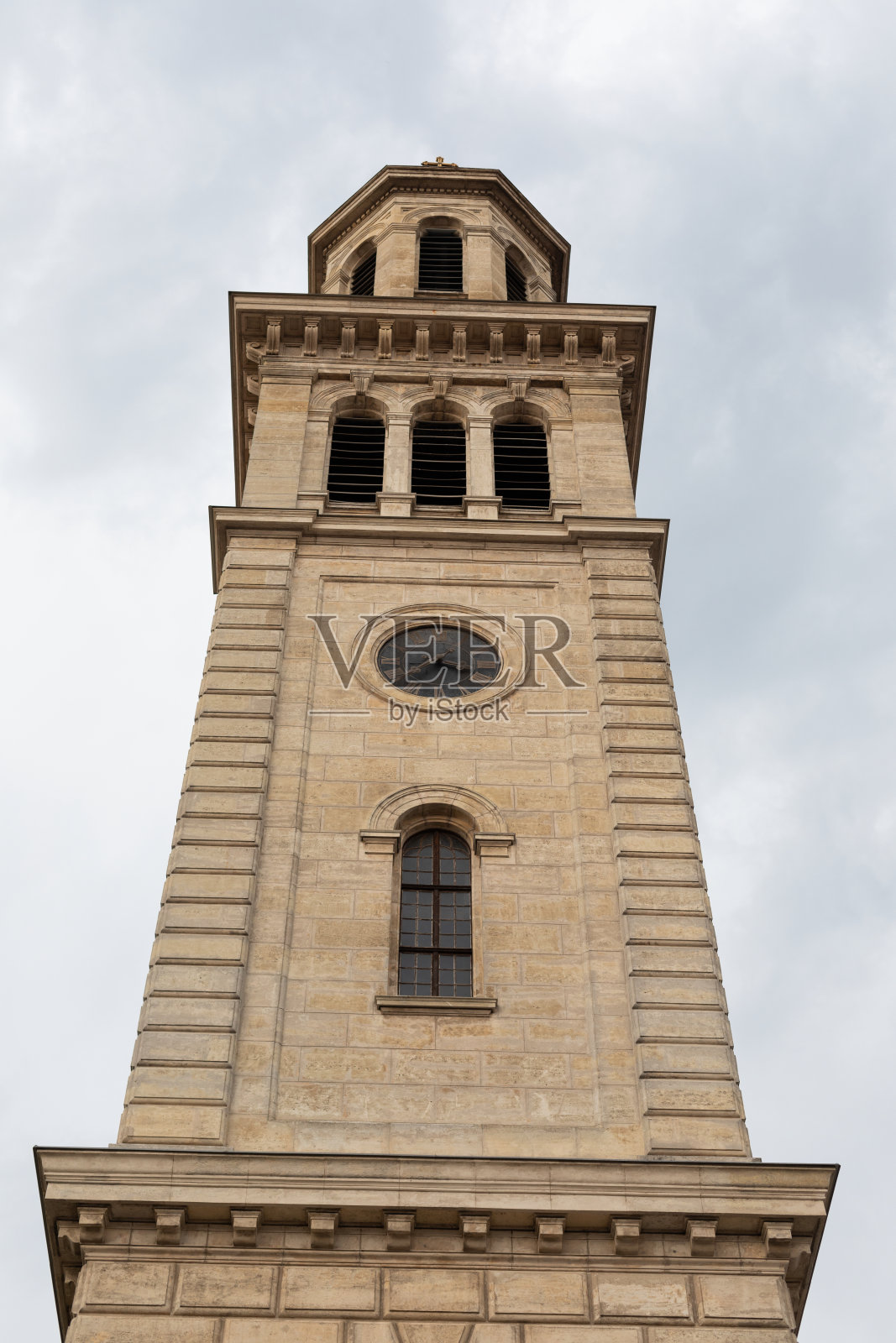 位于匈牙利索普伦的塔照片摄影图片