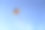 五颜六色的风筝在蓝天上飞翔素材图片