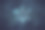 雪花在深蓝色纹理的背景上闪闪发光素材图片
